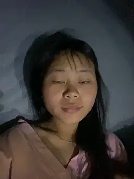 Snapshot of Sophia-123 chatting on December 2025 08:40:01 PM Sophia-123 online show from December 2025 08:40:01 PM