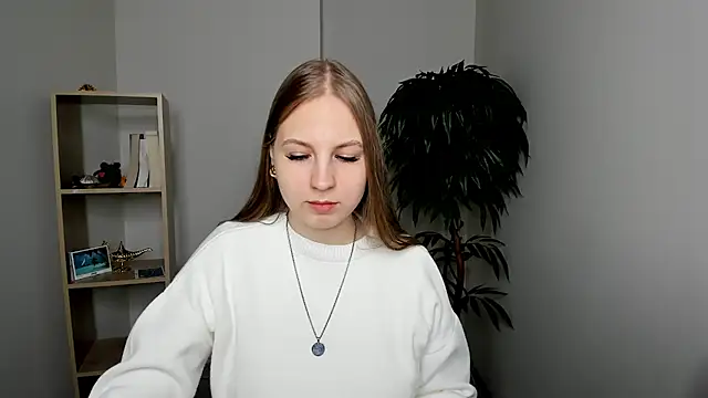 SuziGroody online show from October 2025 05:53:02 AM