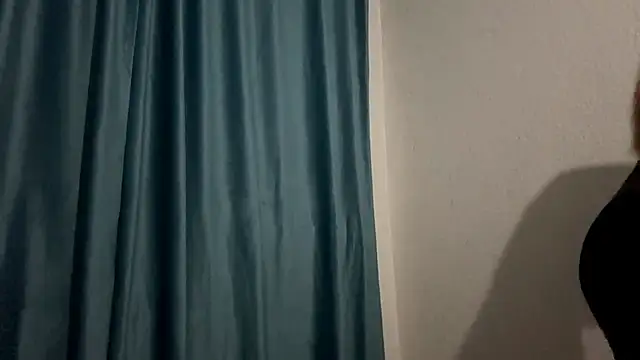 Snapshot of HOTBellakle chatting on November 2025 03:27:02 PM HOTBellakle online show from November 2025 03:27:02 PM