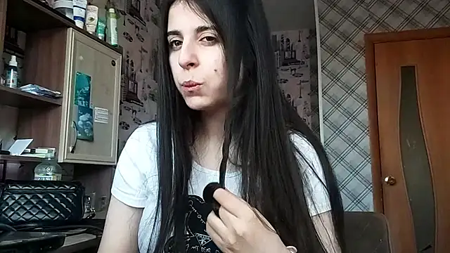 Snapshot of Lina_rix chatting on December 2025 03:04:01 AM Lina rix online show from December 2025 03:04:01 AM