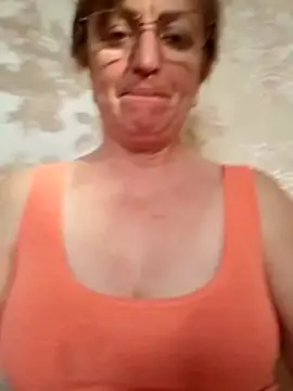 Snapshot of Arabella245 chatting on November 2025 01:23:01 PM Arabella245 online show from November 2025 01:23:01 PM