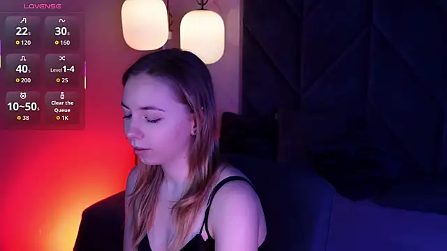 Nora Miller online show from November 2025 05:54:01 AM