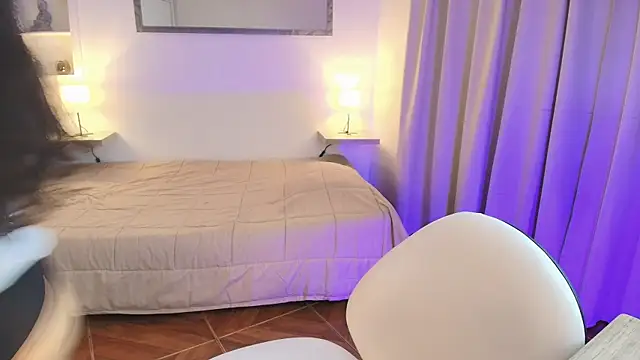 Snapshot of elli_snow1 chatting on November 2025 08:34:02 PM elli snow1 online show from November 2025 08:34:02 PM