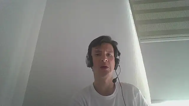 Snapshot of carliesexyman chatting on December 2025 06:49:01 PM carliesexyman online show from December 2025 06:49:01 PM