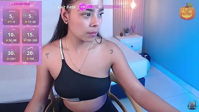 Snapshot of SoffiaDams2 chatting on November 2025 11:43:01 AM SoffiaDams2 online show from November 2025 11:43:01 AM