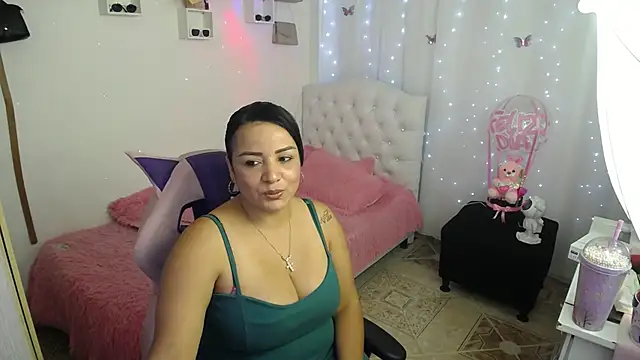 karitomyler   online show from November 2025 04:40:02 PM