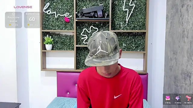 Snapshot of Max_Steell chatting on October 2025 12:35:01 AM Max Steell online show from October 2025 12:35:01 AM