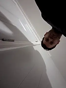 maik05262 online show from October 2025 12:47:02 AM