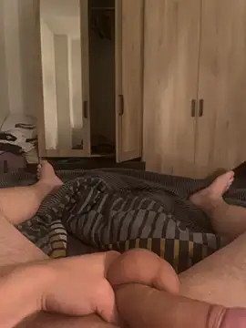 Snapshot of Secret954 chatting on November 2025 08:29:01 PM Secret954 online show from November 2025 08:29:01 PM