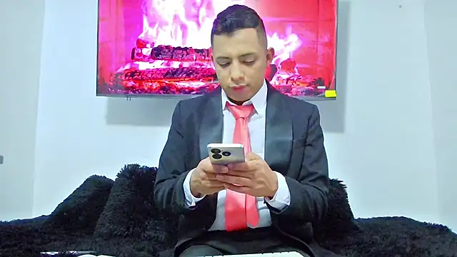 Snapshot of Mike_Fetiche chatting on November 2025 11:46:02 AM Mike Fetiche online show from November 2025 11:46:02 AM