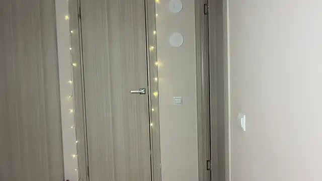 Snapshot of Lisa_Graham chatting on November 2025 05:23:02 AM Lisa Graham online show from November 2025 05:23:02 AM