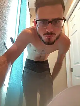 Snapshot of mattcumsquik chatting on November 2025 03:18:02 PM mattcumsquik online show from November 2025 03:18:02 PM