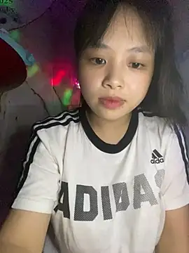 Tina-Marie online show from November 2025 04:40:02 PM