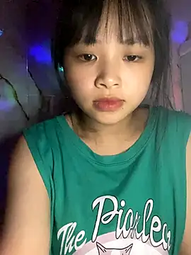 Tina-Marie online show from November 2025 04:06:01 PM