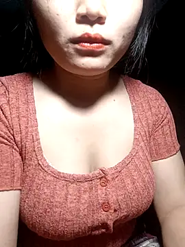 Snapshot of yoyo-mi chatting on October 2025 01:40:01 AM yoyo-mi online show from October 2025 01:40:01 AM