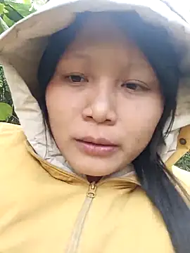 Snapshot of yoyo-mi chatting on December 2025 02:27:01 AM yoyo-mi online show from December 2025 02:27:01 AM