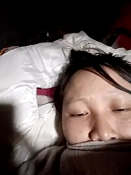 Snapshot of yoyo-mi chatting on December 2025 01:20:01 PM yoyo-mi online show from December 2025 01:20:01 PM