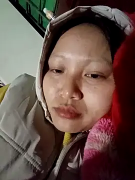 Snapshot of yoyo-mi chatting on December 2025 09:31:02 PM yoyo-mi online show from December 2025 09:31:02 PM