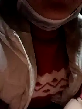 Snapshot of yoyo-mi chatting on December 2025 01:15:01 PM yoyo-mi online show from December 2025 01:15:01 PM