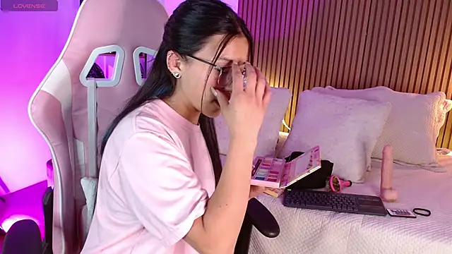 Snapshot of Skay_bluee chatting on October 2025 01:23:02 PM Skay bluee online show from October 2025 01:23:02 PM