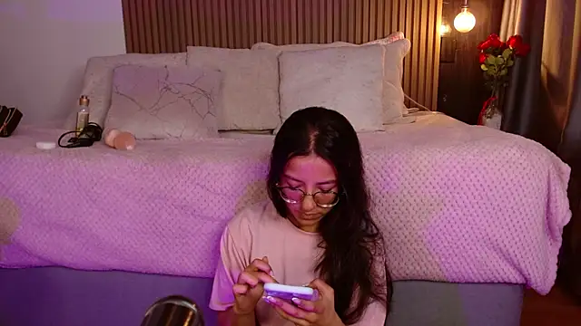 Snapshot of Skay_bluee chatting on November 2025 01:21:02 PM Skay bluee online show from November 2025 01:21:02 PM