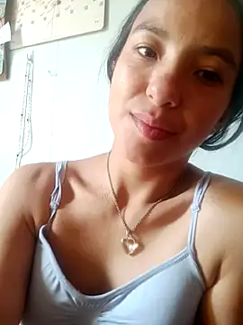 Snapshot of Skay_bluee chatting on December 2025 07:44:01 PM Skay bluee online show from December 2025 07:44:01 PM