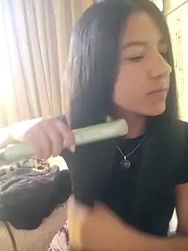 Snapshot of Skay_bluee chatting on December 2025 04:58:01 PM Skay bluee online show from December 2025 04:58:01 PM