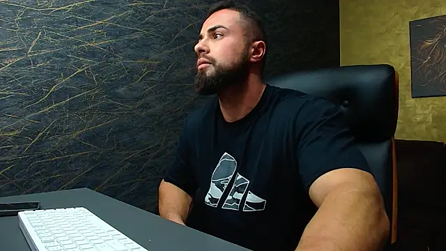 Snapshot of HayesWood chatting on November 2025 05:50:02 AM HayesWood online show from November 2025 05:50:02 AM