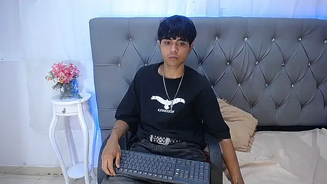 TonnyHawk707 online show from October 2025 12:51:01 PM