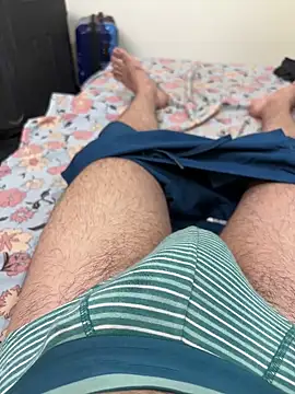 Snapshot of SentScruples chatting on November 2025 06:31:01 PM SentScruples online show from November 2025 06:31:01 PM