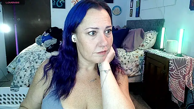 Snapshot of kristallic chatting on December 2025 05:39:02 PM kristallic online show from December 2025 05:39:02 PM