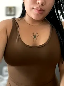 Snapshot of Vickybon chatting on November 2025 07:35:02 PM Vickybon online show from November 2025 07:35:02 PM