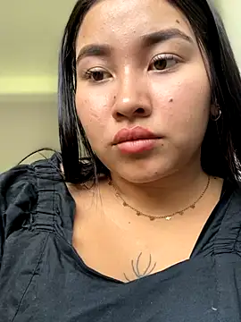 Snapshot of Vickybon chatting on December 2025 05:06:02 PM Vickybon online show from December 2025 05:06:02 PM