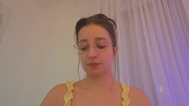  annieone online show from November 2025 07:01:02 PM