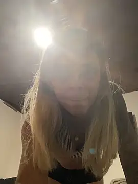 Snapshot of sabrinaneves chatting on October 2025 07:14:02 PM sabrinaneves online show from October 2025 07:14:02 PM