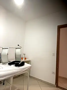 Snapshot of sabrinaneves chatting on December 2025 03:08:01 PM sabrinaneves online show from December 2025 03:08:01 PM