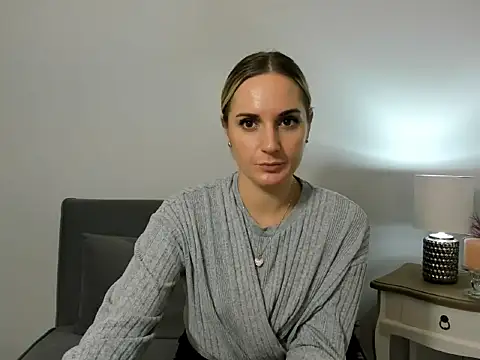 EmmaTempting online show from November 2025 04:19:02 PM