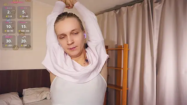 Snapshot of DierdreJacobsohn chatting on November 2025 06:23:02 AM DierdreJacobsohn online show from November 2025 06:23:02 AM