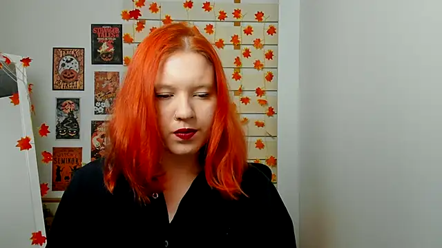 Snapshot of FoxPlayXX chatting on November 2025 08:10:01 PM FoxPlayXX online show from November 2025 08:10:01 PM