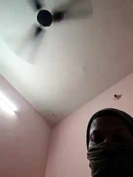 Snapshot of pujapujarrrr chatting on November 2025 08:11:01 PM pujapujarrrr online show from November 2025 08:11:01 PM