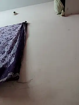 Snapshot of pujapujarrrr chatting on November 2025 08:10:01 PM pujapujarrrr online show from November 2025 08:10:01 PM