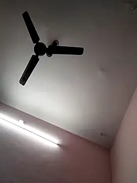 Snapshot of pujapujarrrr chatting on December 2025 05:34:02 AM pujapujarrrr online show from December 2025 05:34:02 AM