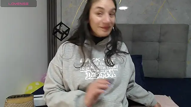 -Samantha1 online show from November 2025 01:43:01 PM