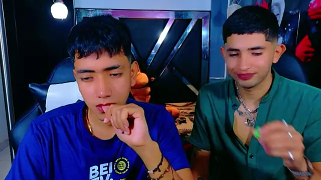 darwinandbrayann online show from November 2025 09:13:02 PM