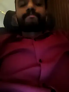 Snapshot of Advance01 chatting on November 2025 10:27:01 AM Advance01 online show from November 2025 10:27:01 AM