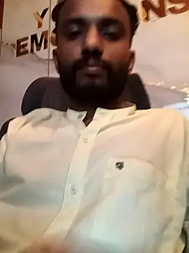 Snapshot of Advance01 chatting on November 2025 07:14:01 PM Advance01 online show from November 2025 07:14:01 PM