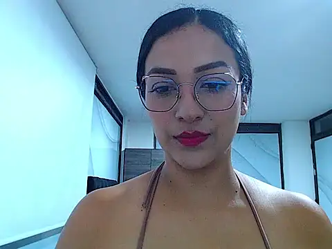 CamilaaOficial online show from November 2025 03:19:01 AM