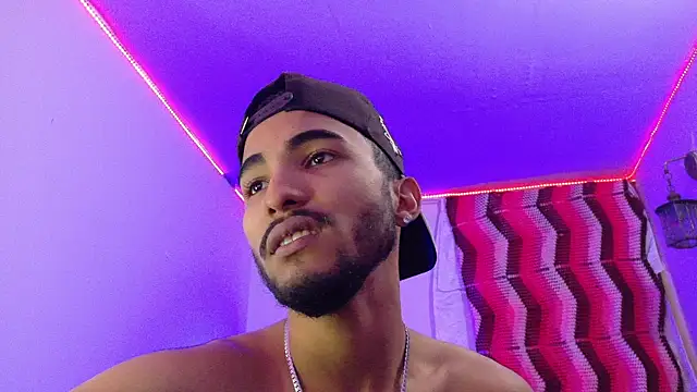 Boy Rockxx online show from November 2025 03:50:01 AM