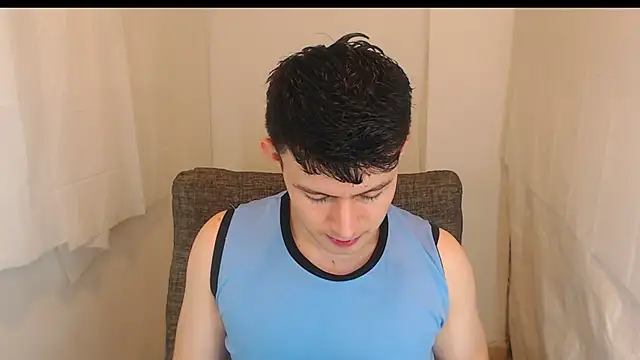 Snapshot of MARCUS_FIRE chatting on December 2025 03:44:02 AM MARCUS FIRE online show from December 2025 03:44:02 AM