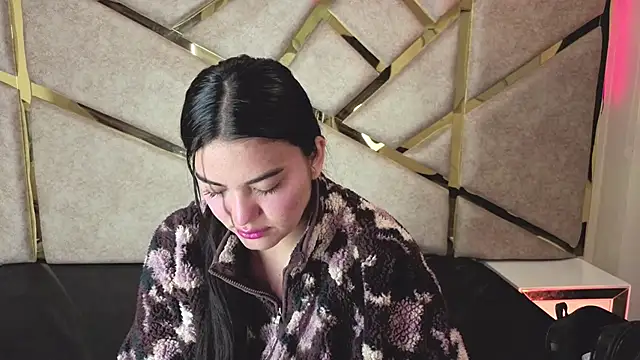 Snapshot of Frrreyaa chatting on November 2025 02:22:02 AM Frrreyaa online show from November 2025 02:22:02 AM